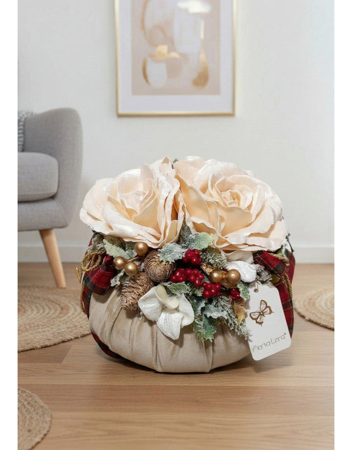 Fiori di Lena - Pouff Velluto nocciola con 2 rose velluto d 24 cm